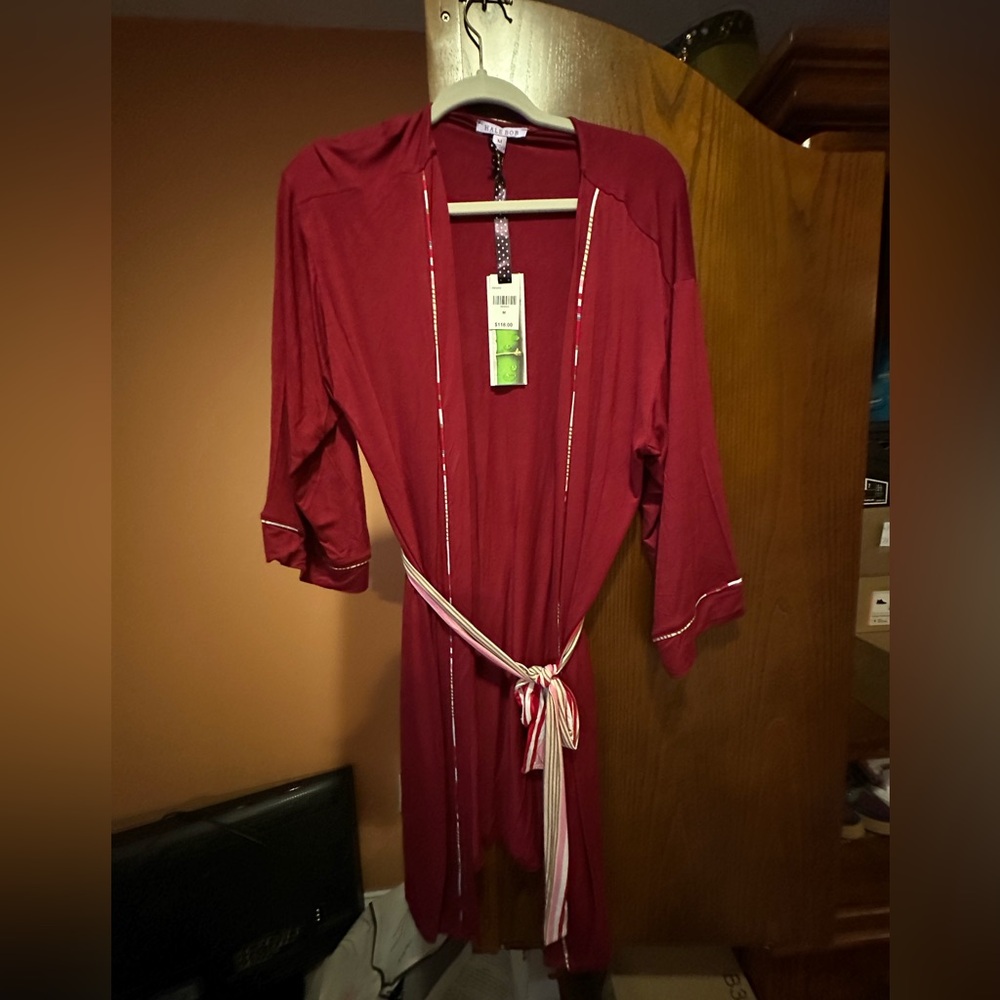 Silk robe Hale Bob